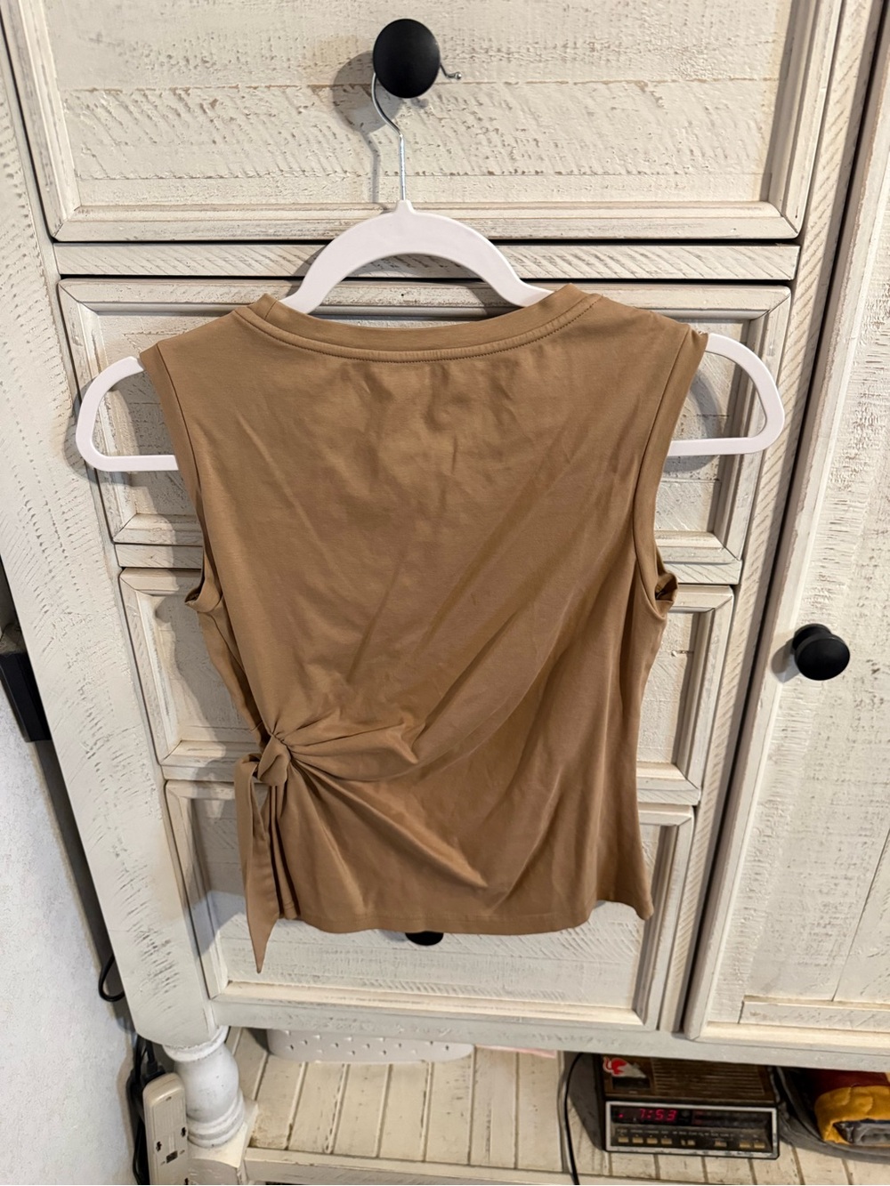 Side-Tie Sleeveless Tank Top in Tan